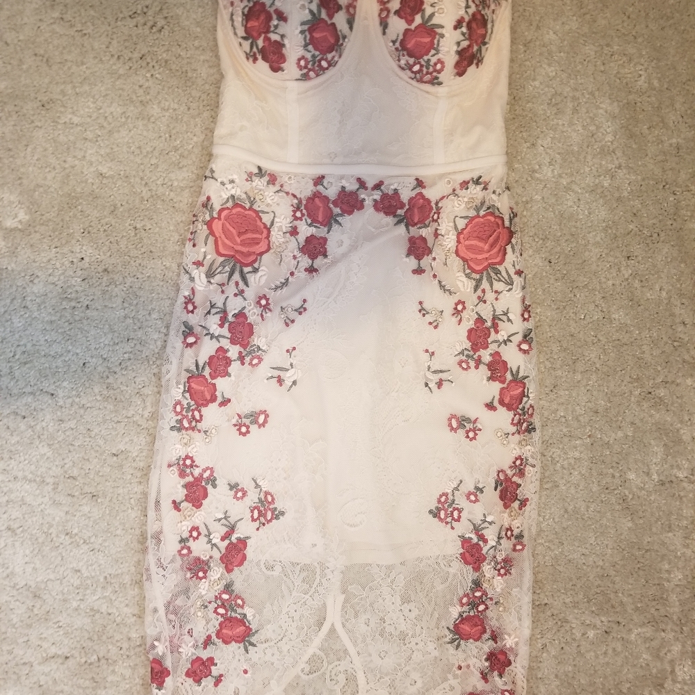 Bebe dress